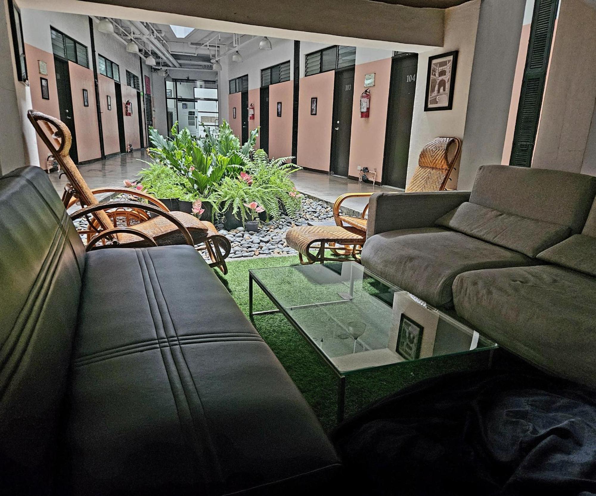 Monchere Dormitory Manila Ngoại thất bức ảnh