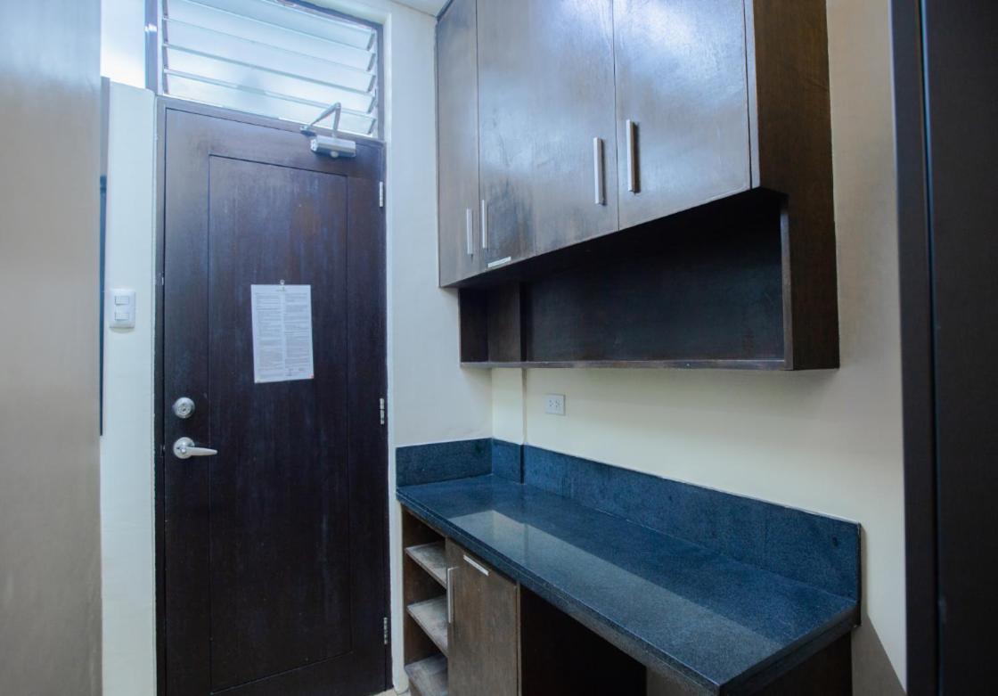 Monchere Dormitory Manila Ngoại thất bức ảnh